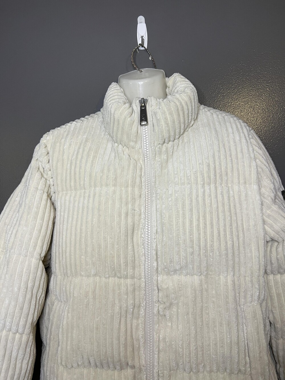 Koolaburra By UGG Jacket Womens Medium White Velour Puffer Quilted Full Zip